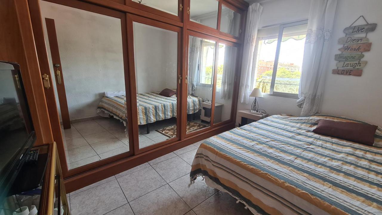 Rooms On Malvarrosa Beach Valensiya Dış mekan fotoğraf
